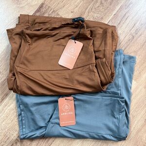 Arolina Yoga Pants Set in Rust Brown and Slate Gray